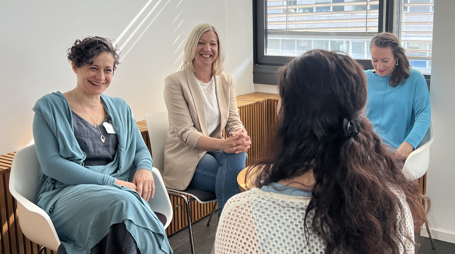 Krisztina, Sabrina und Alisa im Interview zum Female Empowerment Program
